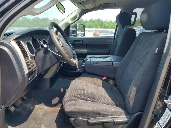 2013 TOYOTA TUNDRA SR5