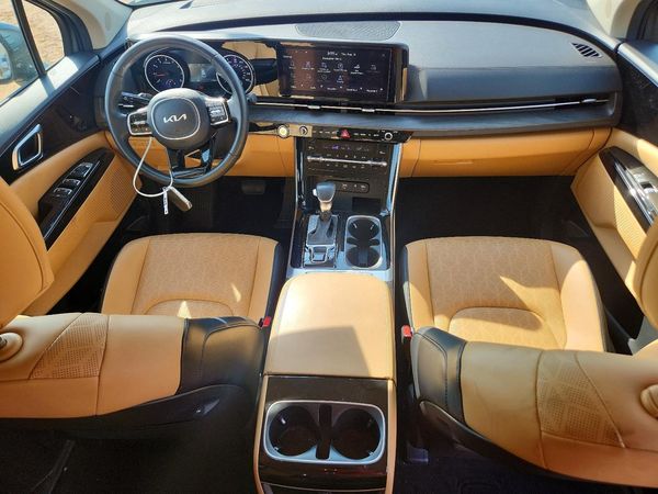 2024 KIA CARNIVAL EX