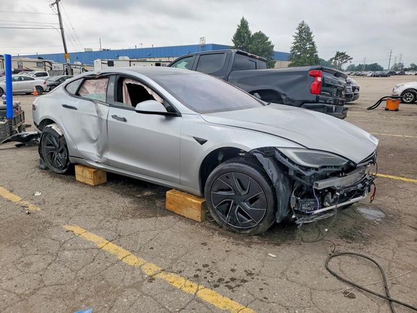 2026 TESLA MODEL S — Passenger 3/4