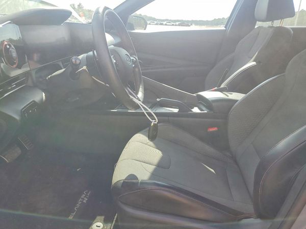 2023 HYUNDAI ELANTRA
