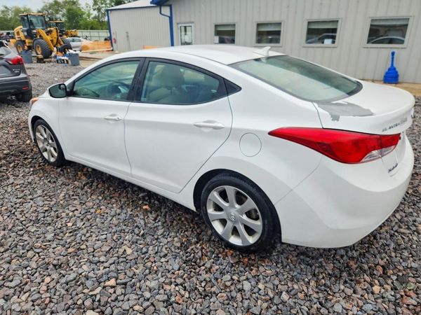 2013 HYUNDAI ELANTRA