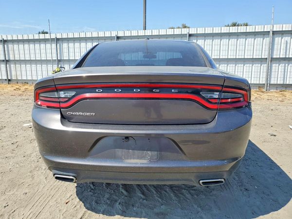 2015 DODGE CHARGER SE RWD