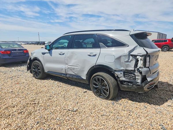 2022 KIA SORENTO