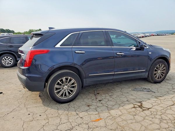 2017 CADILLAC XT5 Luxury