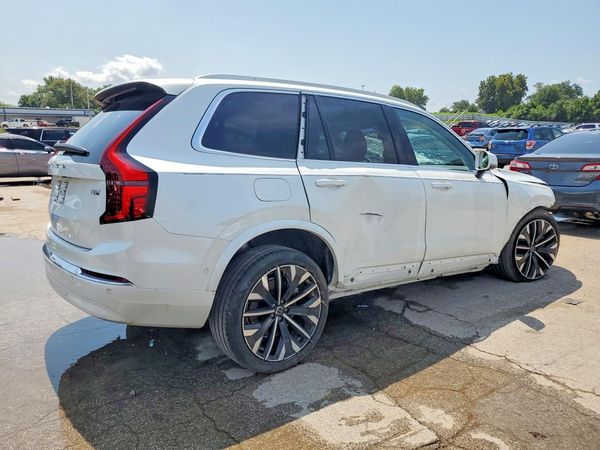 2025 VOLVO XC90 Plus