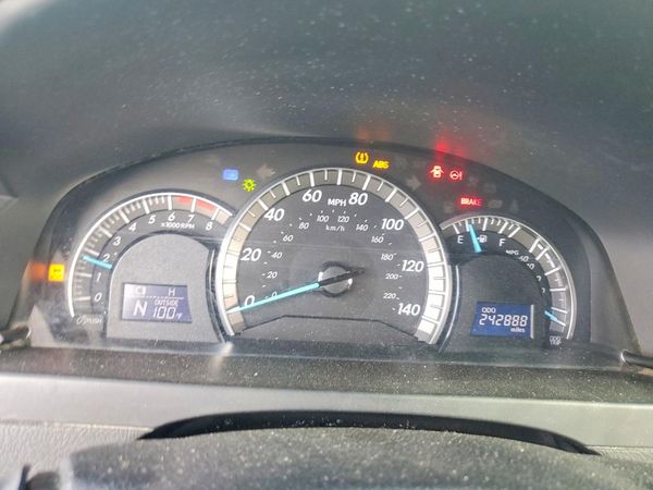 2012 TOYOTA CAMRY