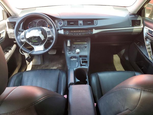 2013 LEXUS CT 200h