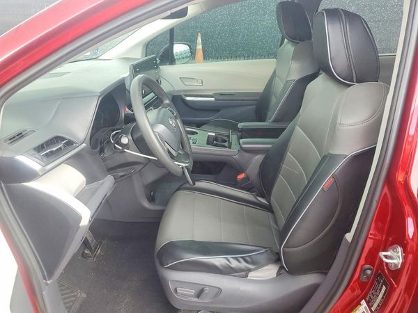2021 TOYOTA SIENNA LE Plus Package