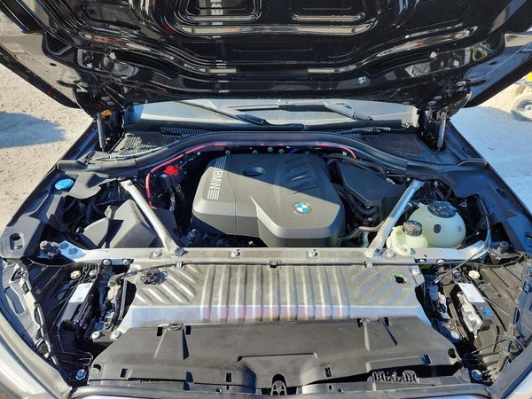 2026 BMW X3 30 xDrive — Engine bay