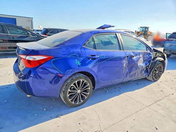 2015 TOYOTA COROLLA