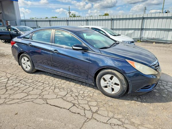 2013 HYUNDAI SONATA GLS/ GLS Popular