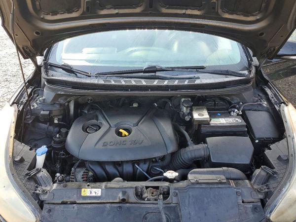 2013 HYUNDAI ELANTRA