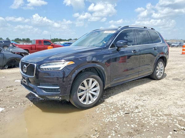 2016 VOLVO XC90 SV42 Momentum — Front 3/4