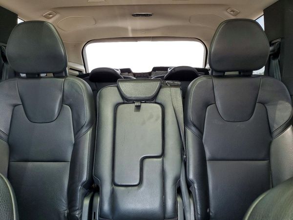 2016 VOLVO XC90 SV42 Momentum — SUVN