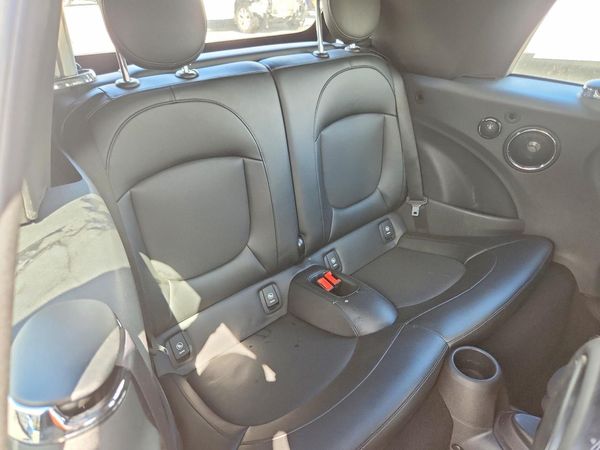 2018 MINI COOPER