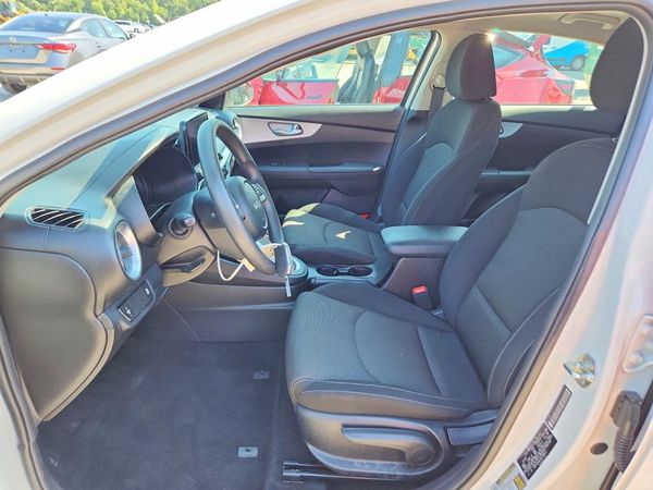 2024 KIA FORTE LX, LXS — DENT
