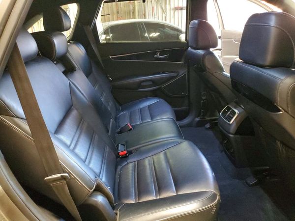 2017 KIA SORENTO