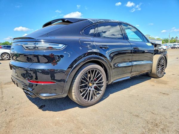 2021 PORSCHE CAYENNE GTS Coupe
