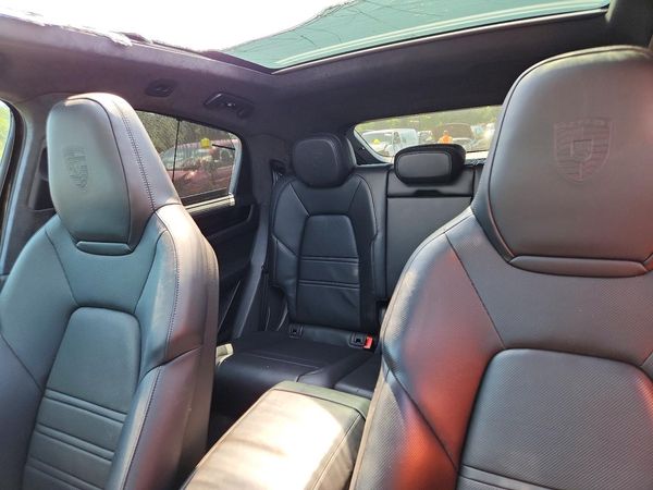 2021 PORSCHE CAYENNE GTS Coupe