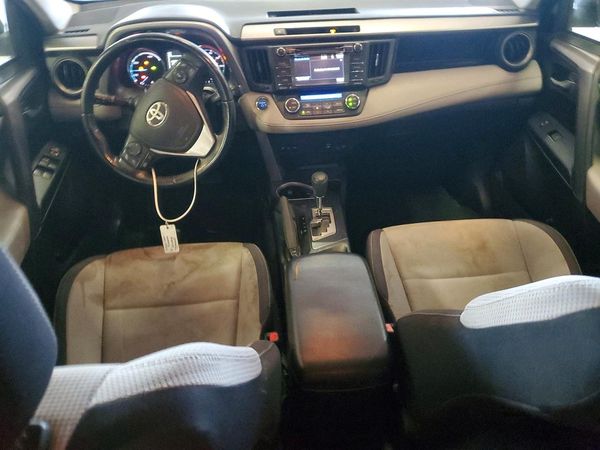 2016 TOYOTA RAV4 XLE (M Grade) — CKPT