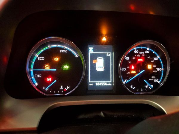 2016 TOYOTA RAV4 XLE (M Grade) — ODOM
