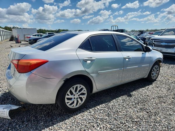 2017 TOYOTA COROLLA