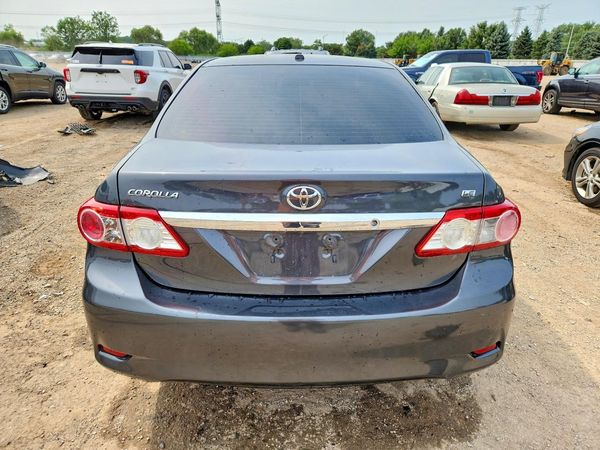 2013 TOYOTA COROLLA