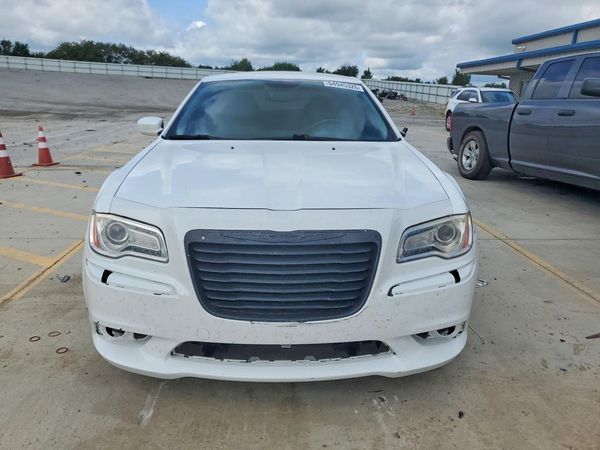 2014 CHRYSLER 300