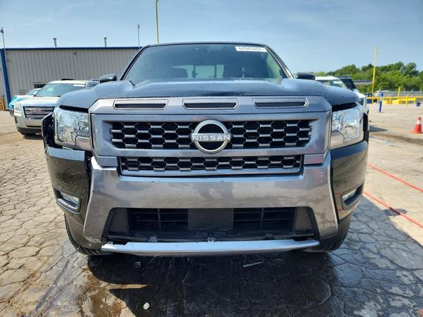2025 NISSAN FRONTIER