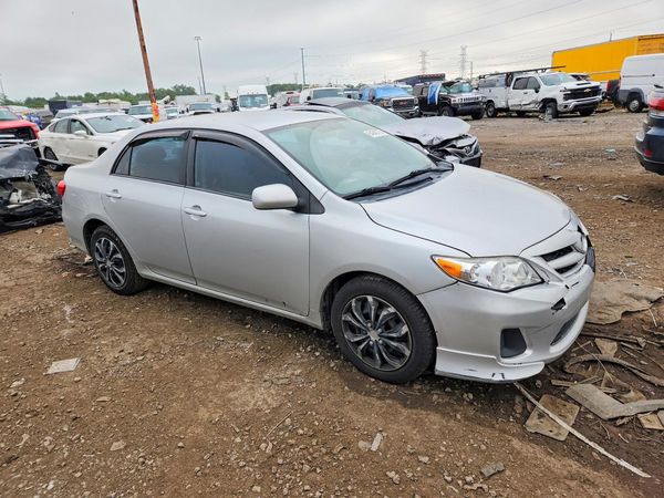 2012 TOYOTA COROLLA