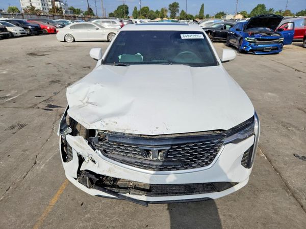 2023 CADILLAC CT4 Luxury+