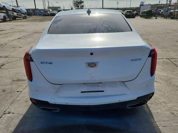 2023 CADILLAC CT4 Luxury+