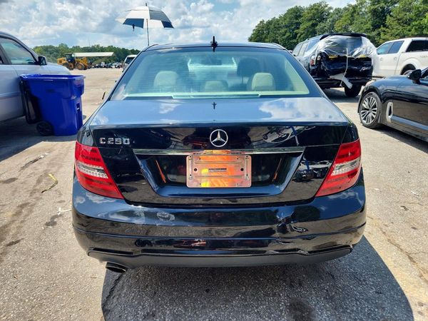 2014 MERCEDES-BENZ C C250