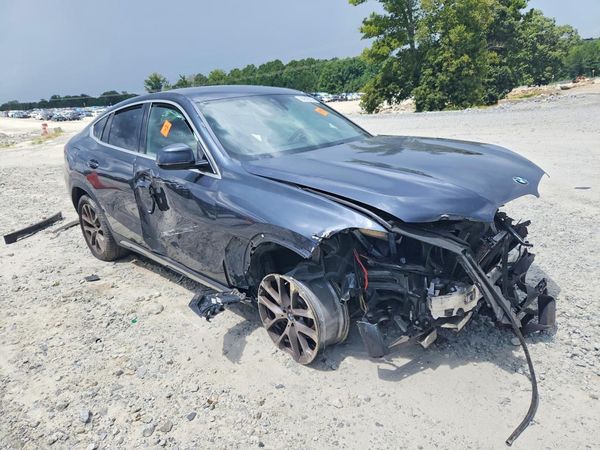 2021 BMW X6 xDrive40i — Passenger 3/4
