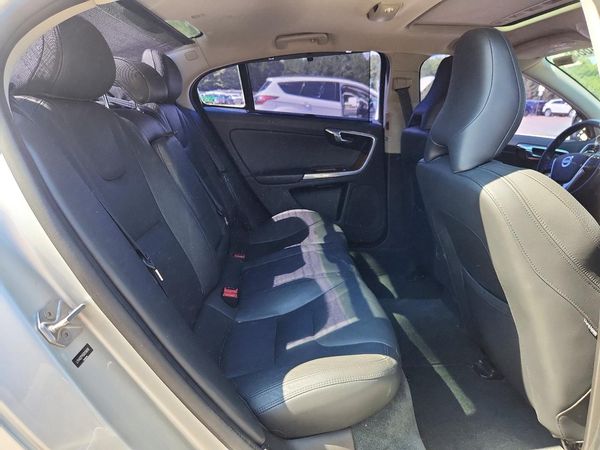 2016 VOLVO S60 SV35 Platinum