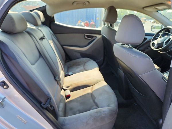 2012 HYUNDAI ELANTRA GLS(Middle grade)