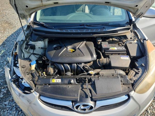 2012 HYUNDAI ELANTRA GLS(Middle grade)