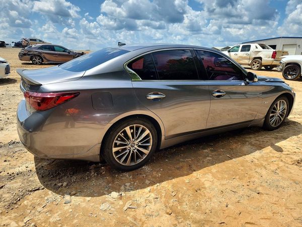 2018 INFINITI Q50