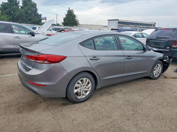 2018 HYUNDAI ELANTRA SE