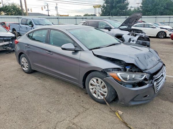2018 HYUNDAI ELANTRA SE