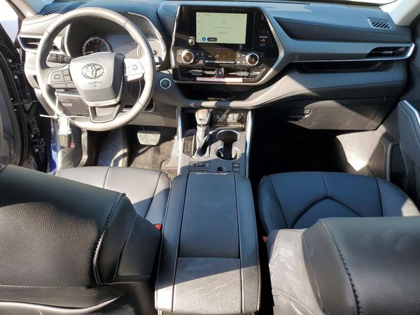 2026 TOYOTA HIGHLANDER
