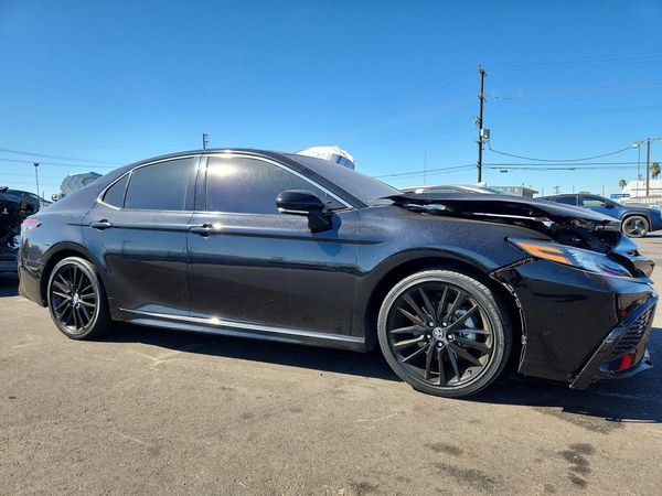 2023 TOYOTA CAMRY XSE