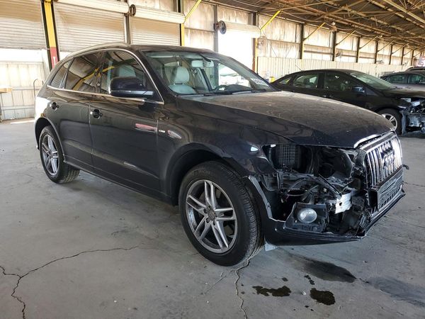 2013 AUDI Q5 Premium Plus