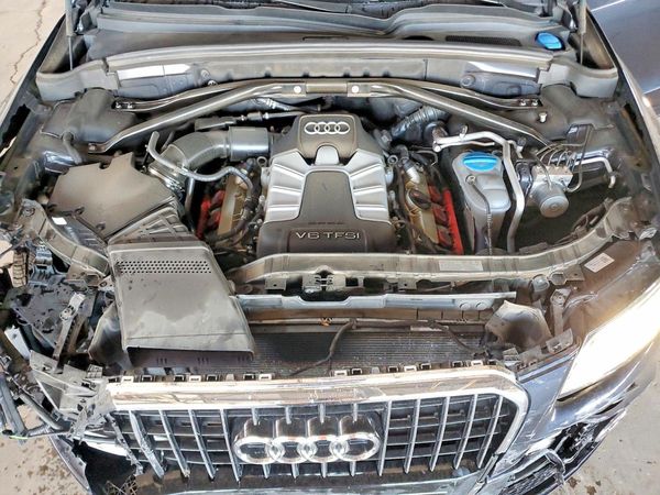 2013 AUDI Q5 Premium Plus