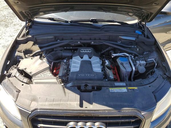 2016 AUDI SQ5 quattro Premium Plus