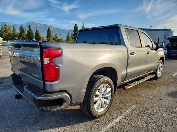 2020 CHEVROLET SILVERADO Custom