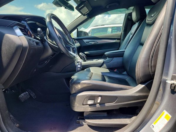 2021 CADILLAC XT5 Luxury