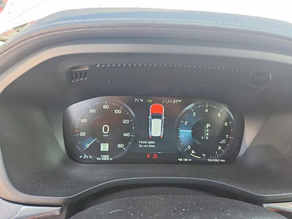 2019 VOLVO XC60 Inscription