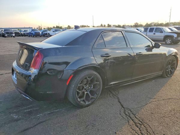 2020 CHRYSLER 300