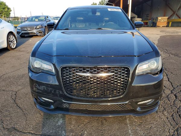 2020 CHRYSLER 300